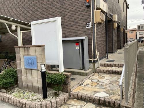 13/17 エントランス