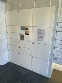 16/16 エントランス