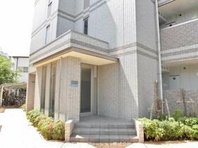 15/16 エントランス