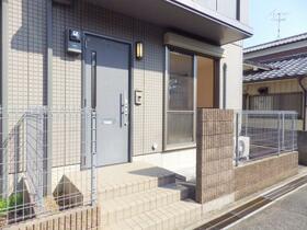 2/2 エントランス