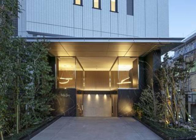 13/19 エントランス