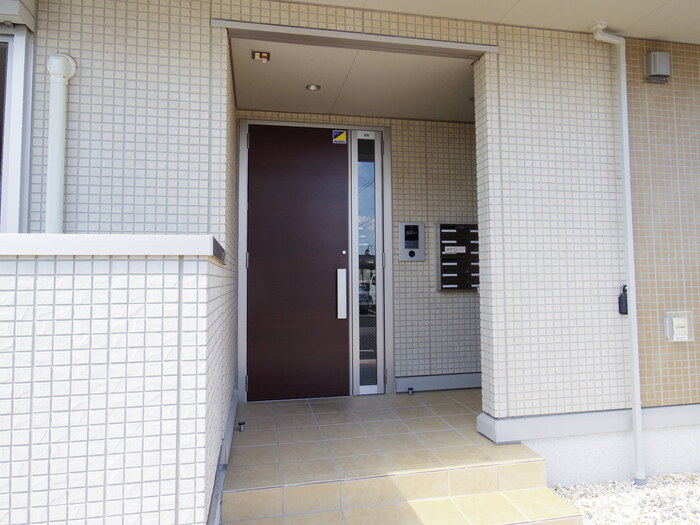 19/20 エントランス