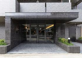 14/16 エントランス