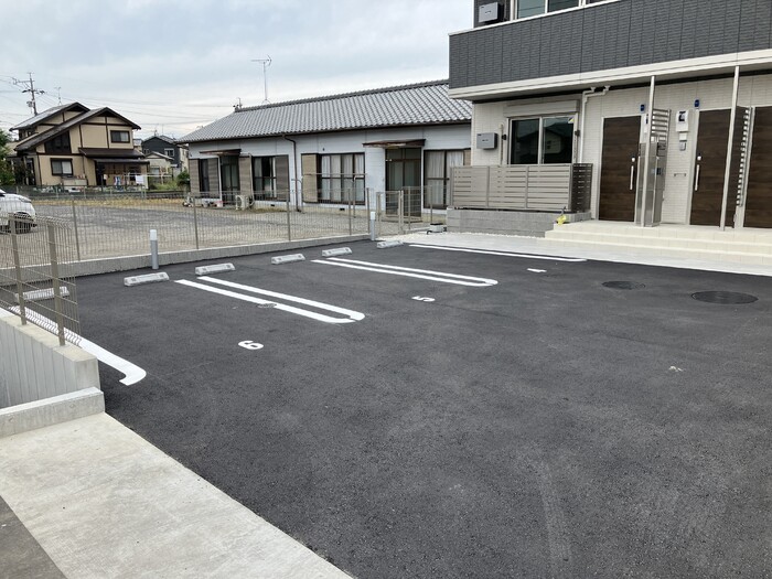 16/19 駐車場