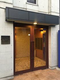 14/14 エントランス