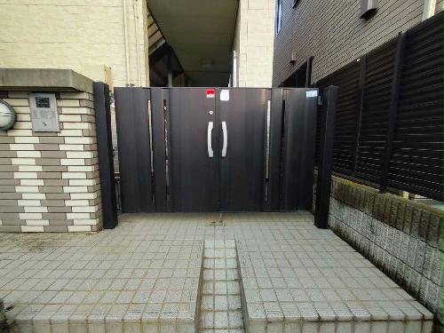 2/3 エントランス