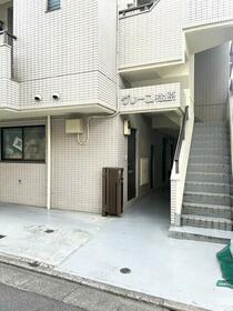 14/14 エントランス