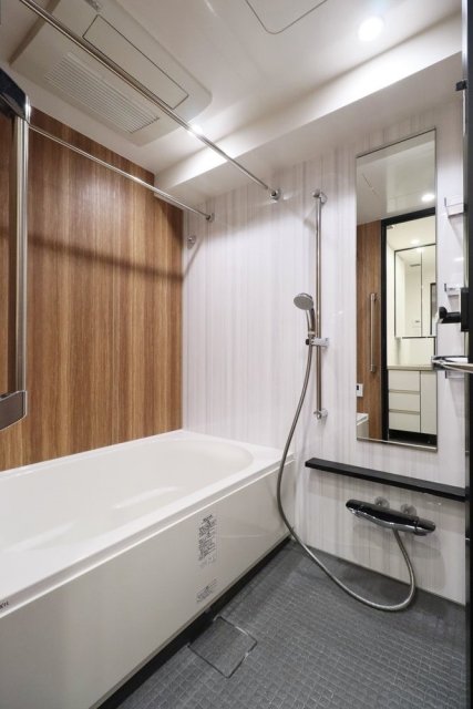 17/26 浴室