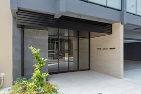 プライムガーデン上野御徒町エントランス