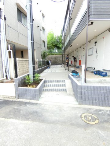 18/20 エントランス