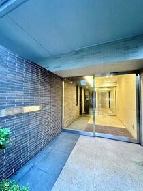 16/16 エントランス