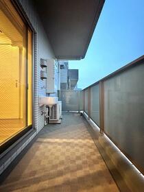 13/16 バルコニー