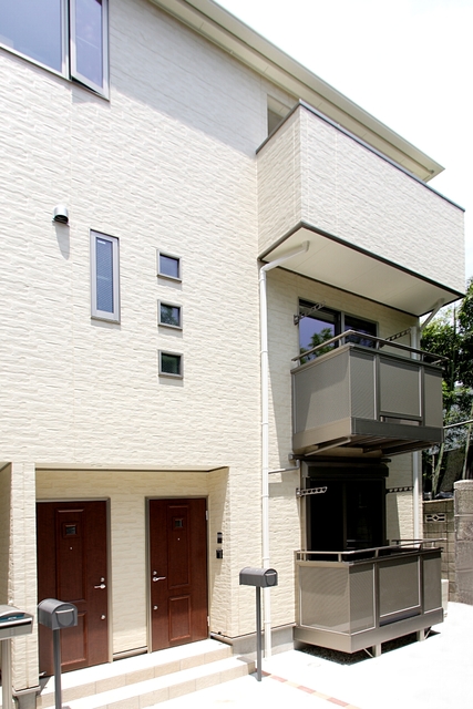 2/2 エントランス