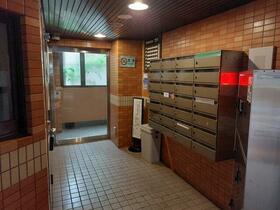 14/14 エントランス