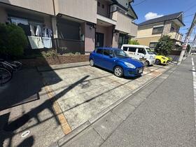 16/16 駐車場
