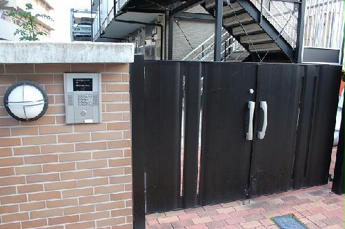 14/14 エントランス