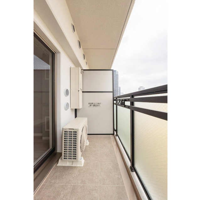 19/30 バルコニー