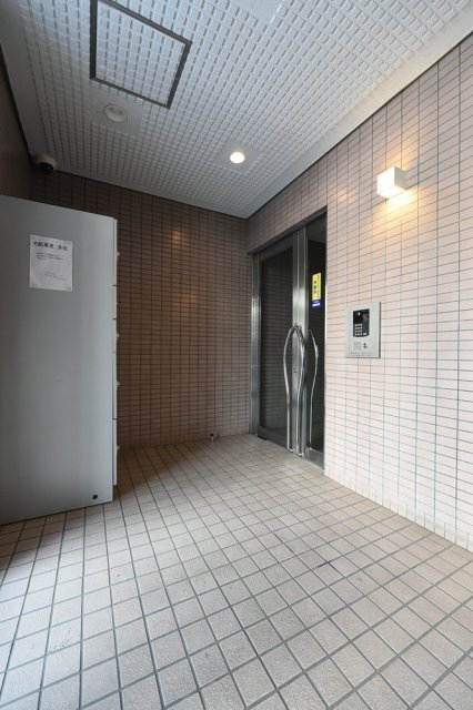 19/21 エントランス