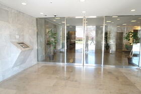 16/16 エントランス