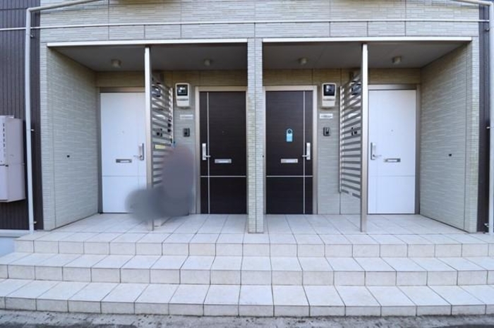 19/20 エントランス