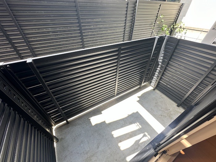 13/18 バルコニー