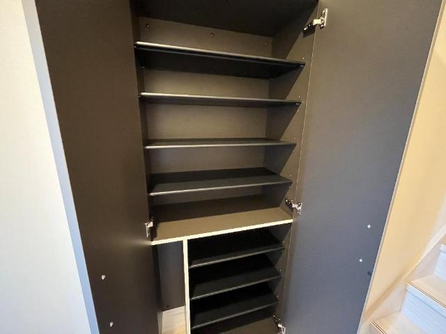 22/30 エントランス