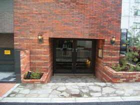 15/15 エントランス