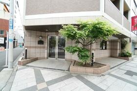 15/15 エントランス