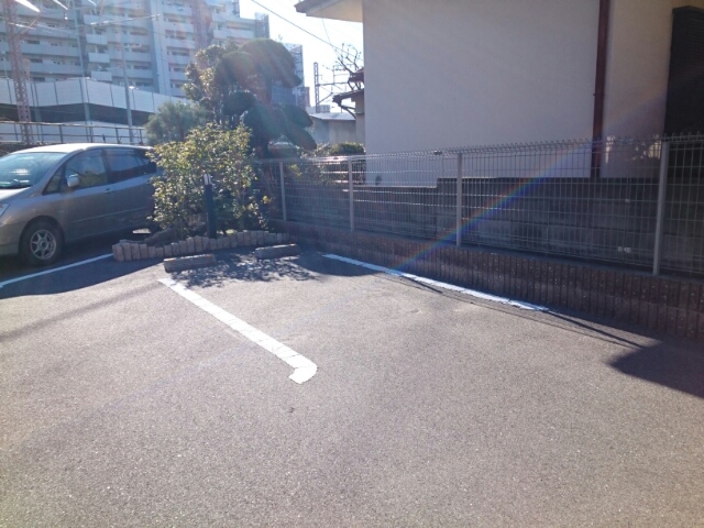 14/20 駐車場