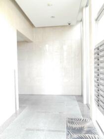 14/14 エントランス