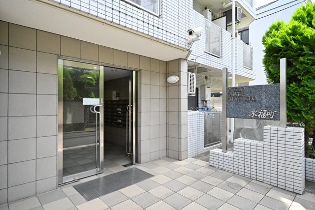 20/22 エントランス