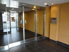 2/2 エントランス