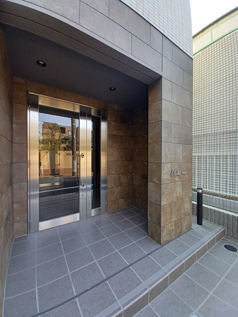 14/22 エントランス