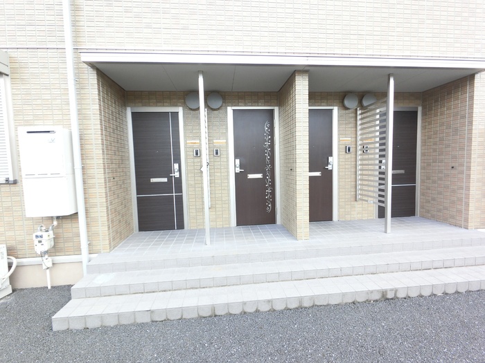 17/20 エントランス