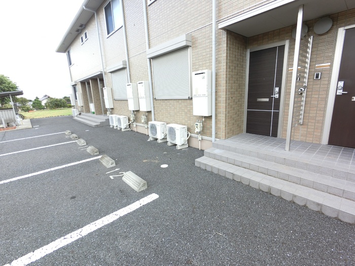 19/20 駐車場