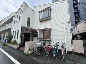 2/2 エントランス