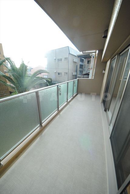 14/30 バルコニー