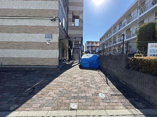 2/2 エントランス