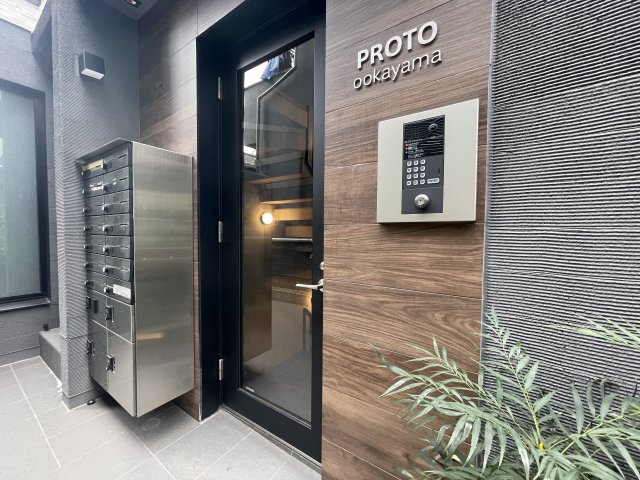 29/30 エントランス