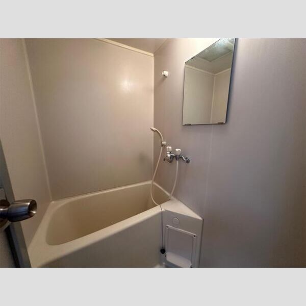 8/9 浴室