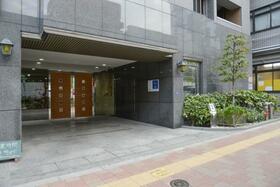 15/15 エントランス