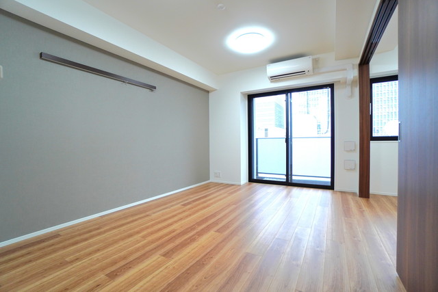 18/29 リビング/ダイニング