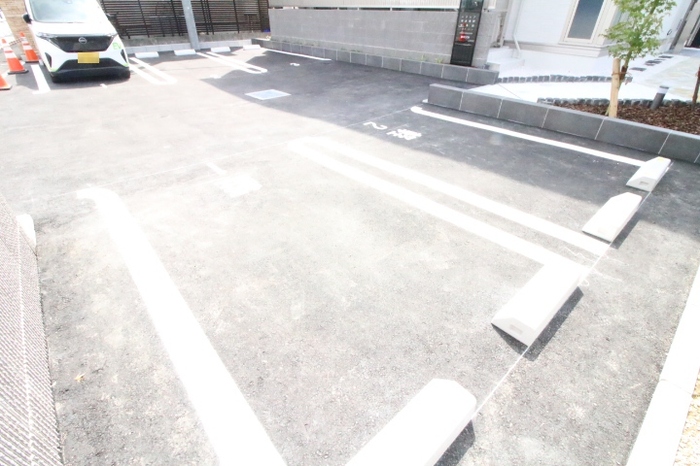 2/7 駐車場