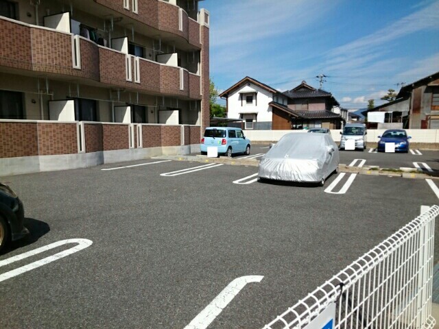 14/20 駐車場