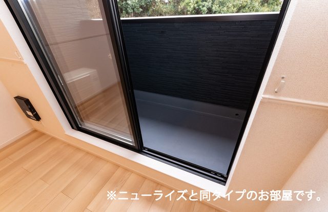 13/20 バルコニー