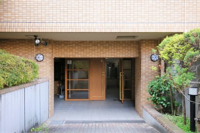 29/30 エントランス