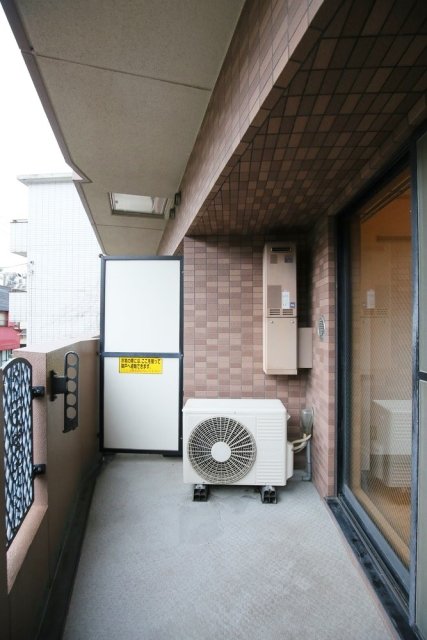 18/26 バルコニー