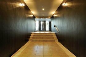 14/22 エントランス