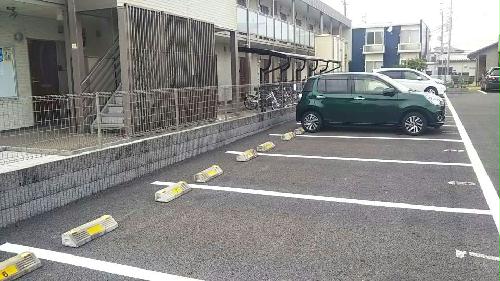 14/14 駐車場