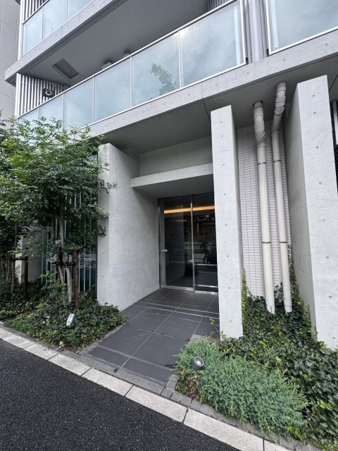 19/24 エントランス